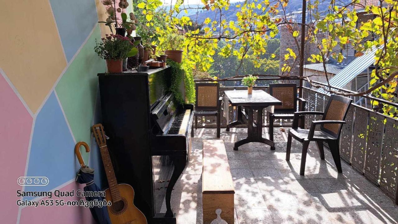 Apartment With A Nice Terrace In Old City Center Tbilisi Eksteriør bilde