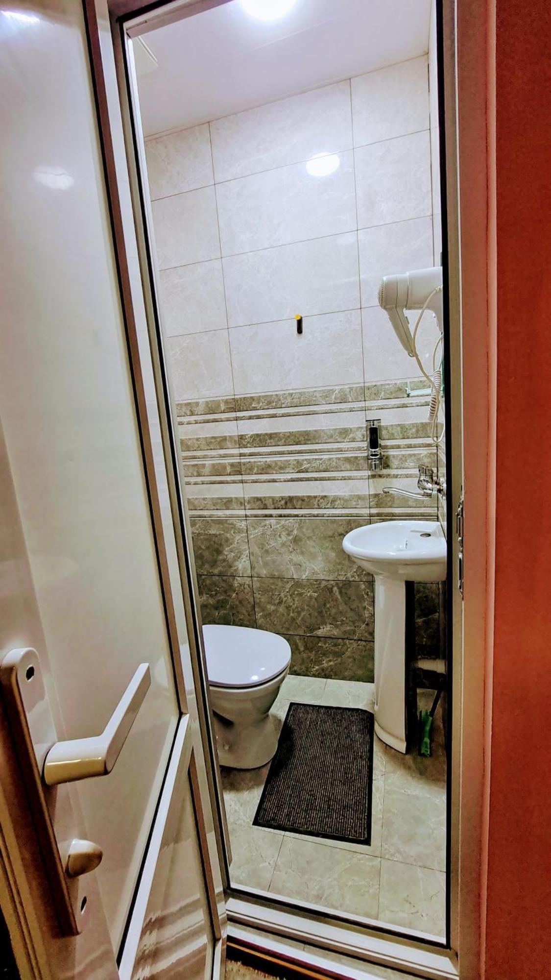 Apartment With A Nice Terrace In Old City Center Tbilisi Eksteriør bilde