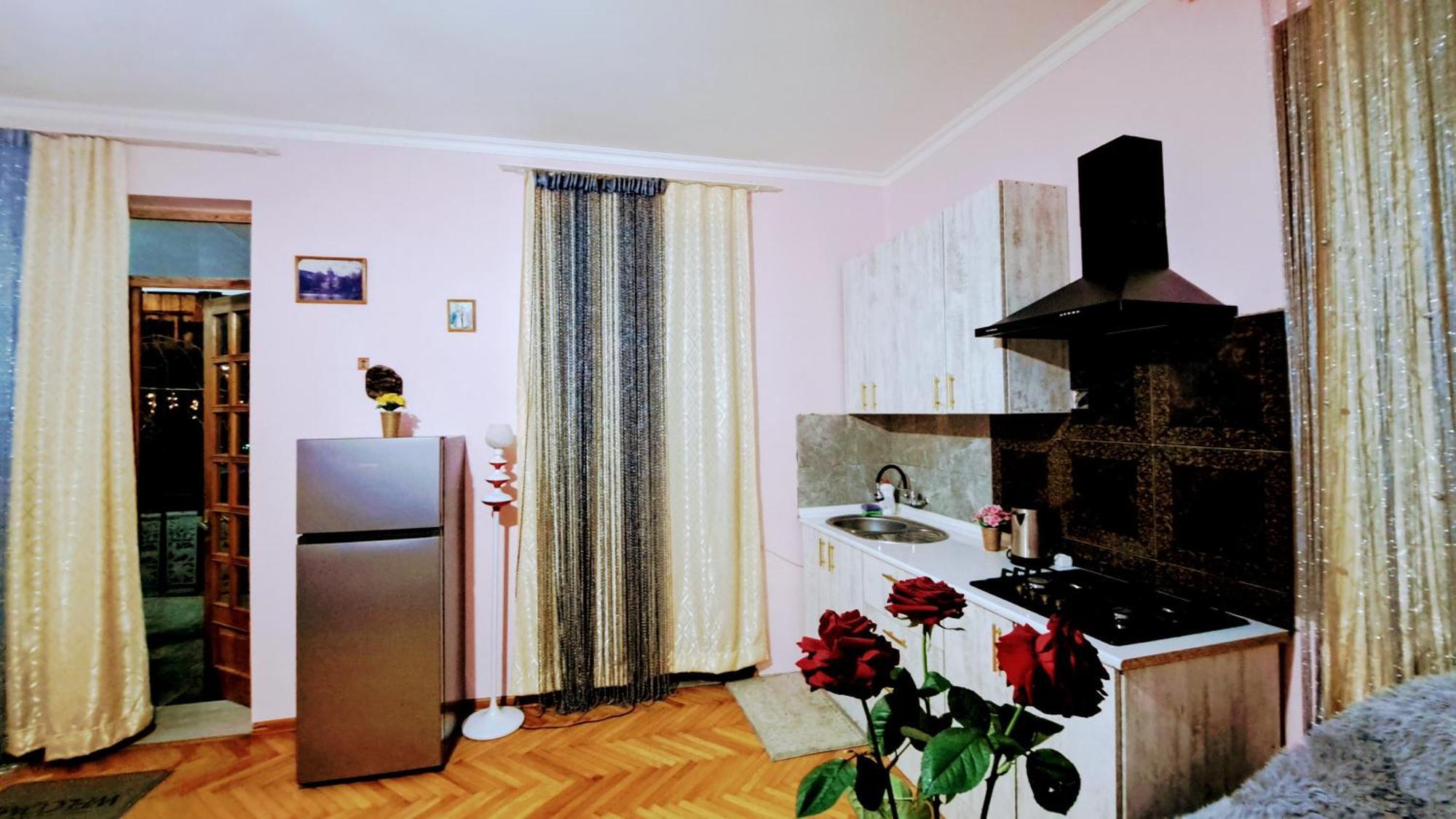 Apartment With A Nice Terrace In Old City Center Tbilisi Eksteriør bilde